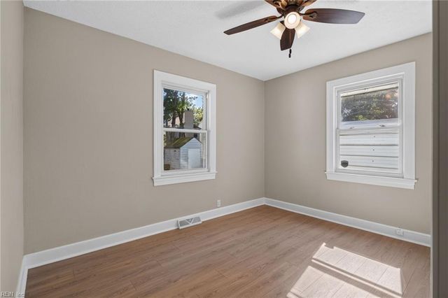 14 Alpine ST, Newport News, VA 23606