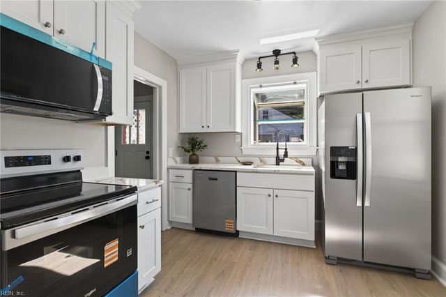 14 Alpine ST, Newport News, VA 23606