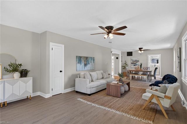 14 Alpine ST, Newport News, VA 23606