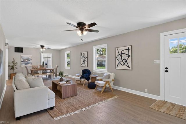 14 Alpine ST, Newport News, VA 23606