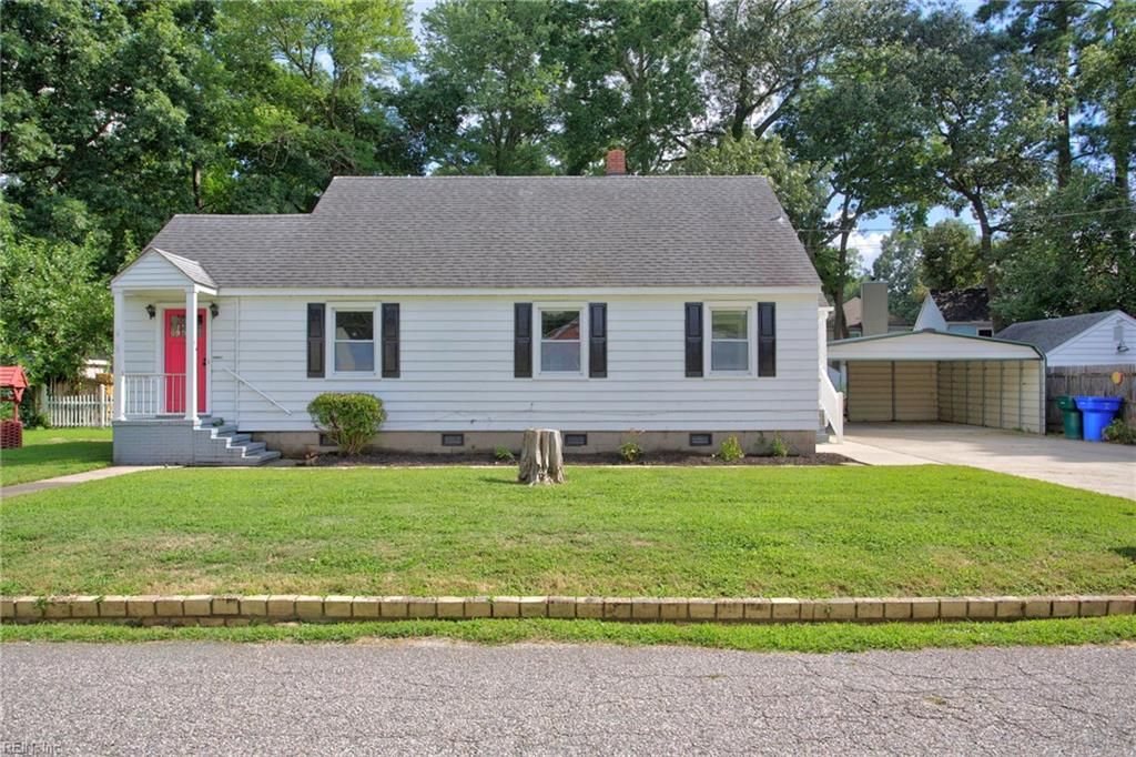 14 Alpine ST, Newport News, VA 23606