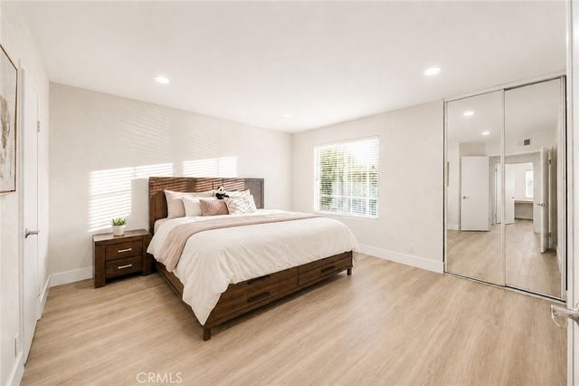 47 Fox 27, Irvine, CA 92614