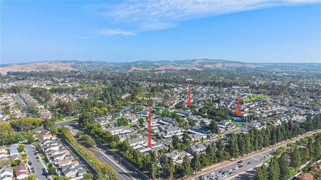 47 Fox 27, Irvine, CA 92614