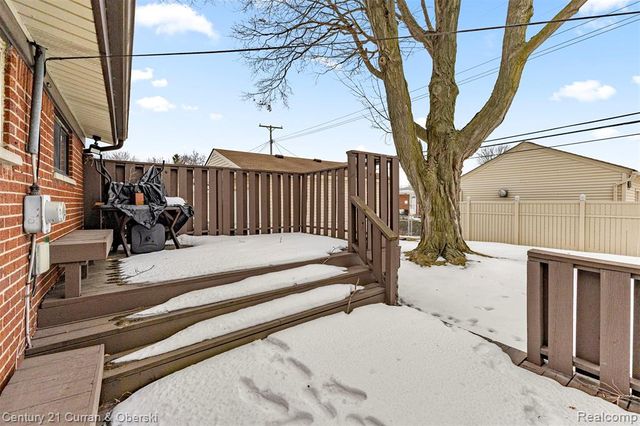 9768 Seavitt Drive, Allen Park, MI 48101