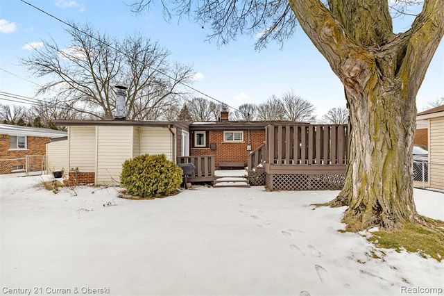 9768 Seavitt Drive, Allen Park, MI 48101