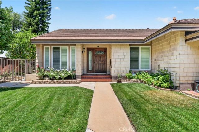 807 Avenida Loma Vista, San Dimas, CA 91773