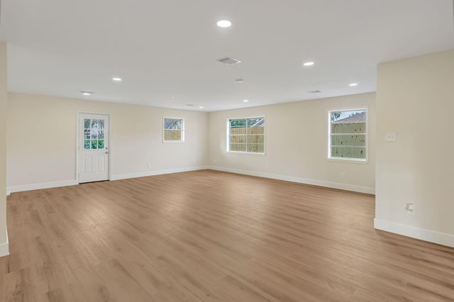 2310 Woodwind Way, League City, TX 77573