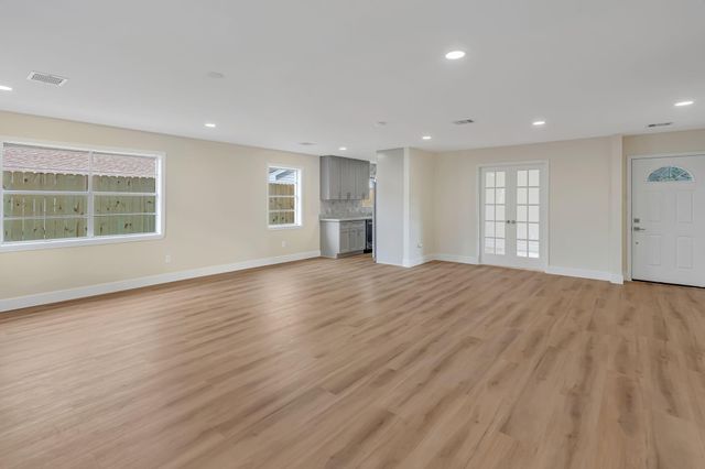 2310 Woodwind Way, League City, TX 77573