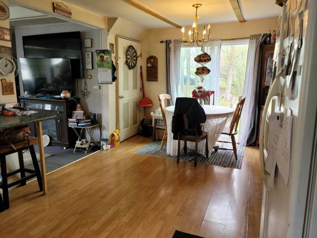 75 Indian Point Street, Newport City, VT 05855