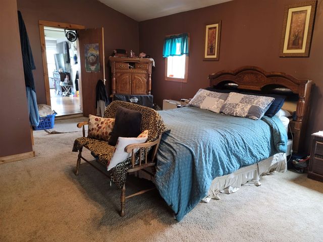 75 Indian Point Street, Newport City, VT 05855