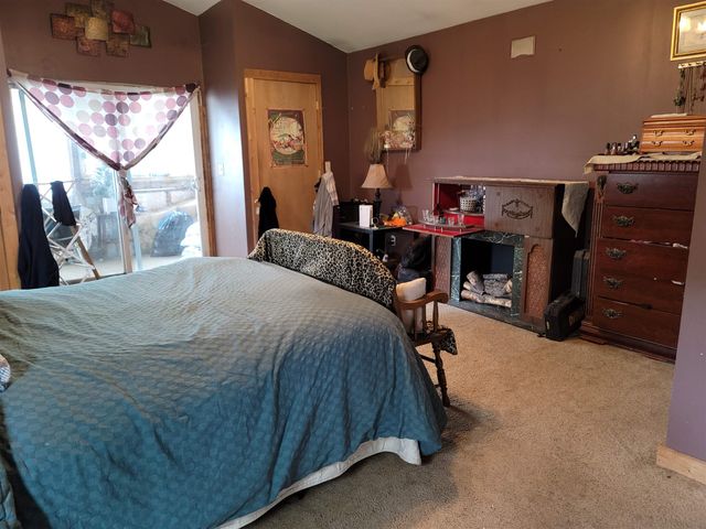 75 Indian Point Street, Newport City, VT 05855