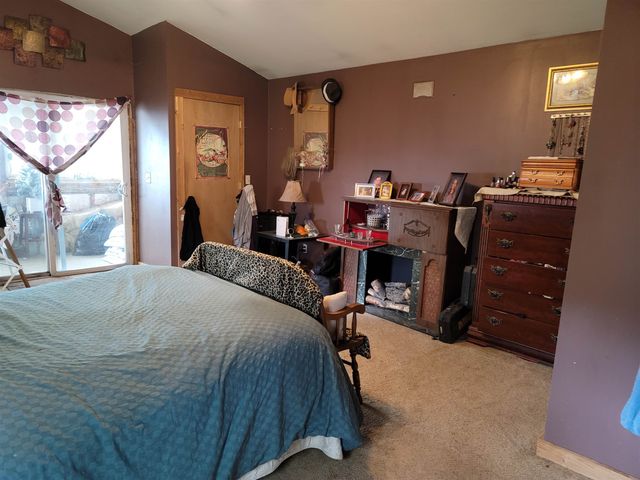 75 Indian Point Street, Newport City, VT 05855