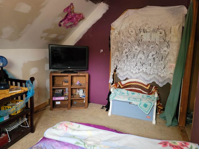 75 Indian Point Street, Newport City, VT 05855