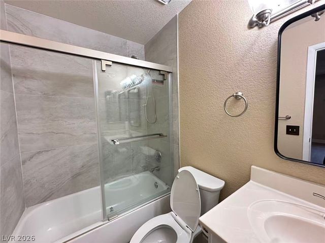 7965 Terrace Rock Way 202, Las Vegas, NV 89128