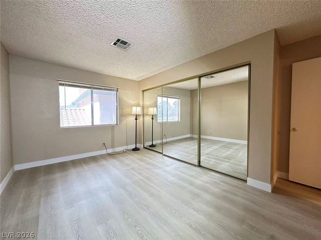 7965 Terrace Rock Way 202, Las Vegas, NV 89128