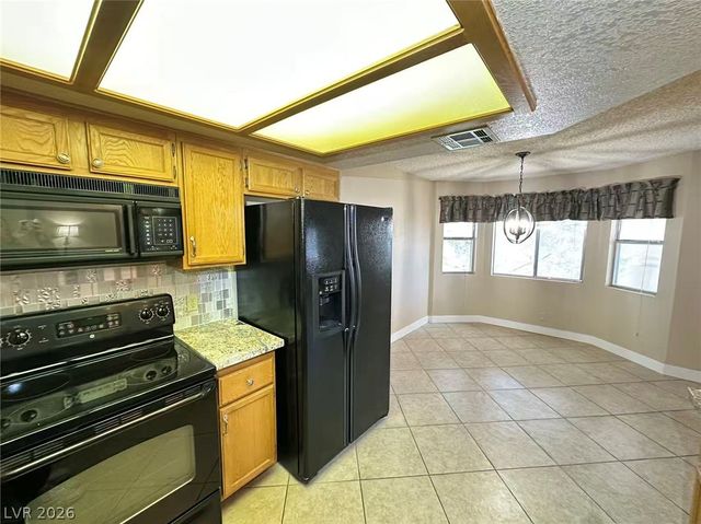 7965 Terrace Rock Way 202, Las Vegas, NV 89128