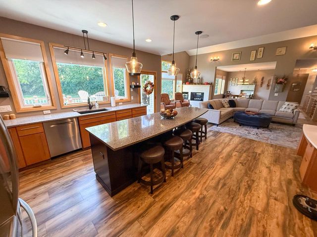 485 Whispering Springs DRIVE, Fond Du Lac, WI 54937