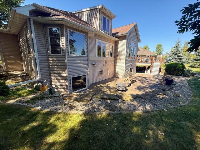 485 Whispering Springs DRIVE, Fond Du Lac, WI 54937