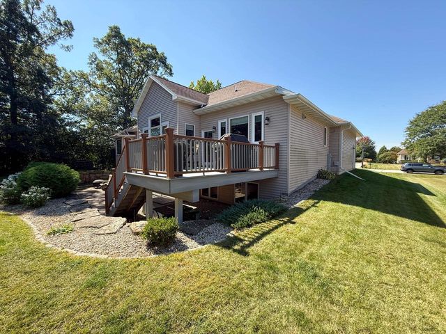 485 Whispering Springs DRIVE, Fond Du Lac, WI 54937