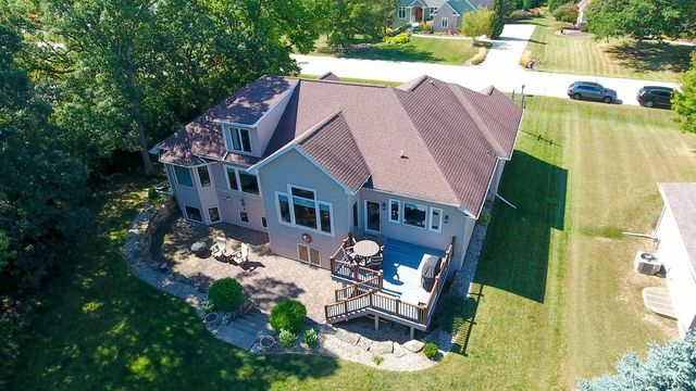485 Whispering Springs DRIVE, Fond Du Lac, WI 54937