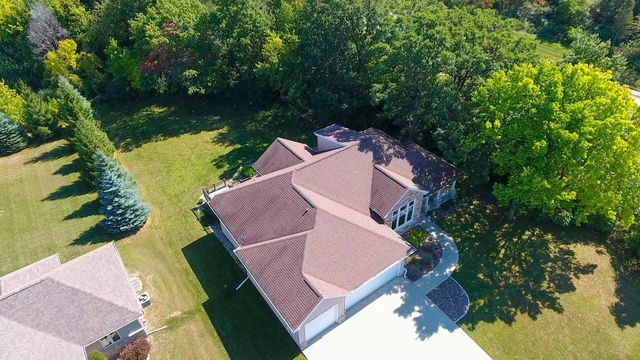 485 Whispering Springs DRIVE, Fond Du Lac, WI 54937