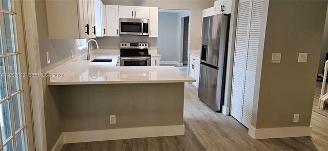 4020 Sabal Lakes Rd, Delray Beach, FL 33445