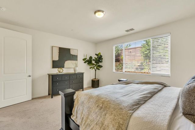 4012 Branigan Lake Way, Rancho Cordova, CA 95742