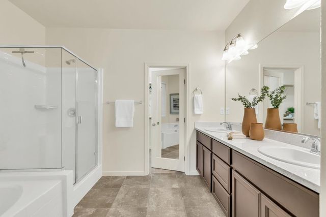 4012 Branigan Lake Way, Rancho Cordova, CA 95742