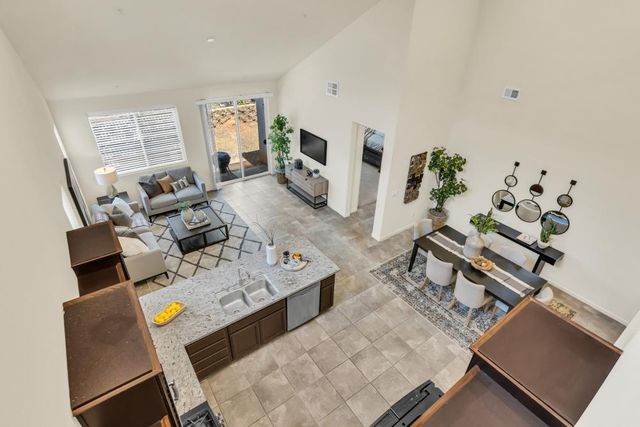 4012 Branigan Lake Way, Rancho Cordova, CA 95742