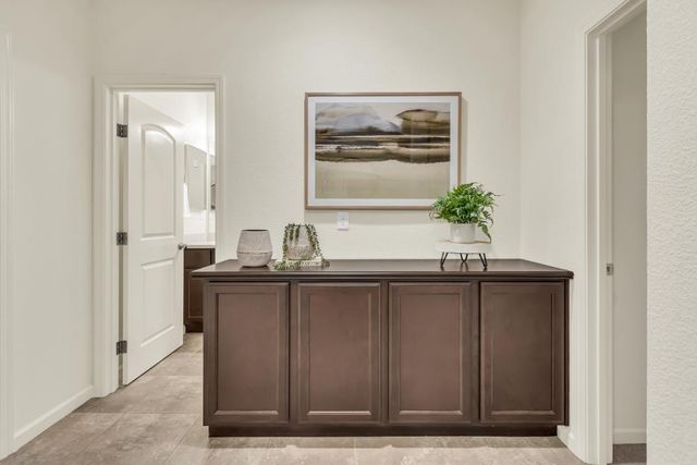 4012 Branigan Lake Way, Rancho Cordova, CA 95742