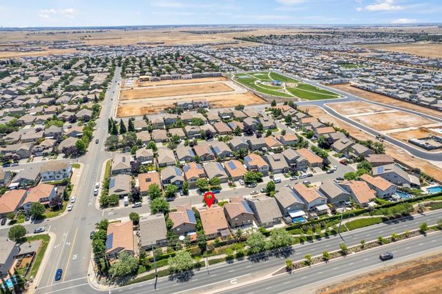 4012 Branigan Lake Way, Rancho Cordova, CA 95742