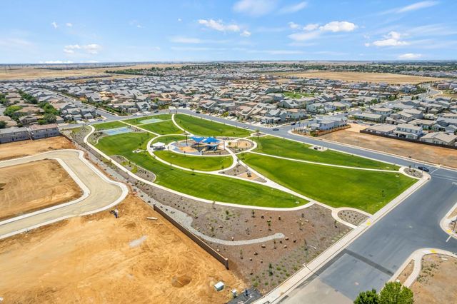 4012 Branigan Lake Way, Rancho Cordova, CA 95742