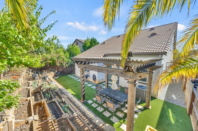 4012 Branigan Lake Way, Rancho Cordova, CA 95742