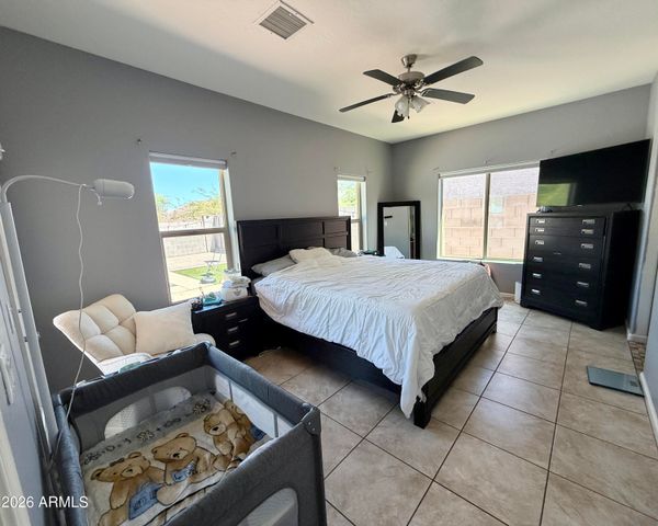 508 W LATONA Road, Phoenix, AZ 85041