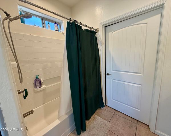 508 W LATONA Road, Phoenix, AZ 85041