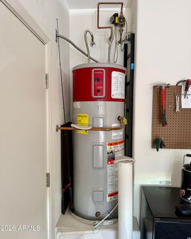 508 W LATONA Road, Phoenix, AZ 85041