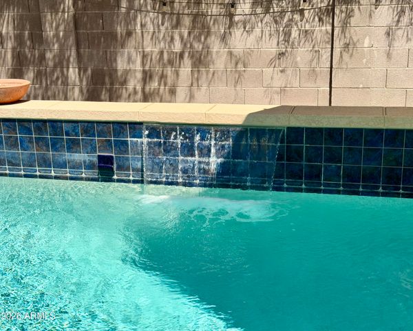 508 W LATONA Road, Phoenix, AZ 85041