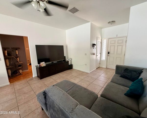 508 W LATONA Road, Phoenix, AZ 85041