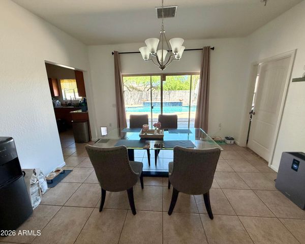 508 W LATONA Road, Phoenix, AZ 85041