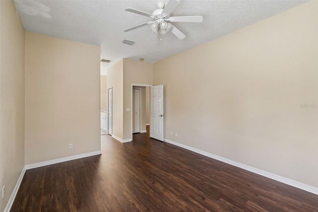 5325 FANTASY WAY, Leesburg, FL 34748