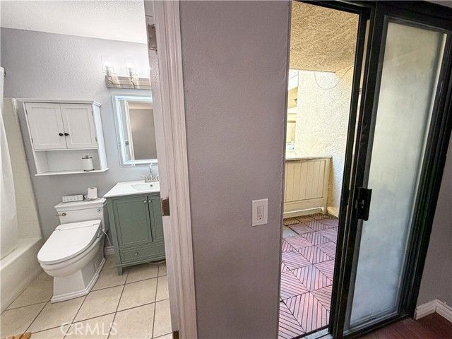 2343 E 17th Street 205, Long Beach, CA 90804