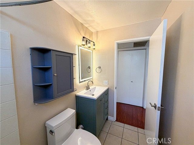 2343 E 17th Street 205, Long Beach, CA 90804