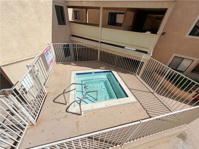 2343 E 17th Street 205, Long Beach, CA 90804