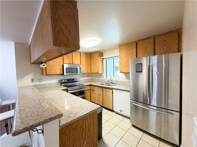 2343 E 17th Street 205, Long Beach, CA 90804