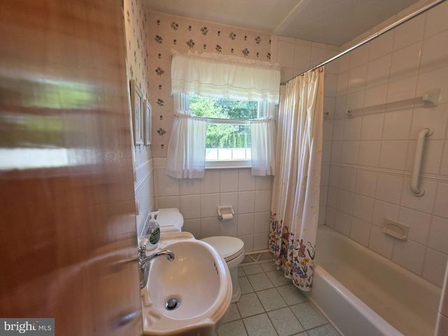 224 CEDAR AVE, Horsham, PA 19044