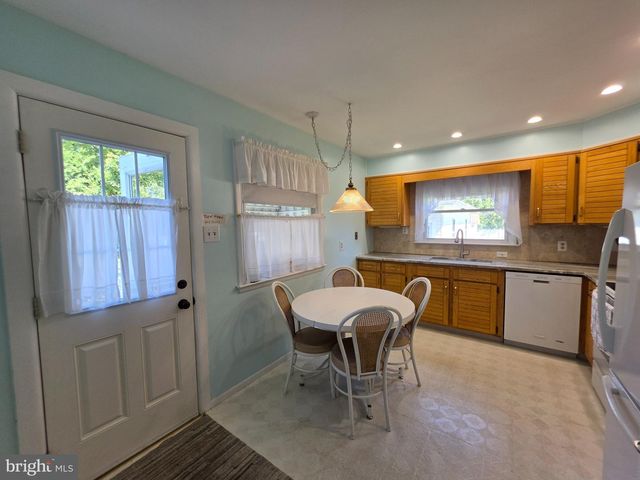 224 CEDAR AVE, Horsham, PA 19044
