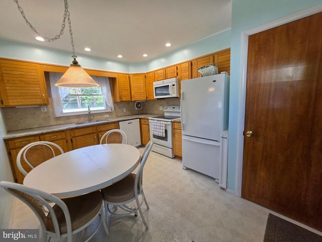 224 CEDAR AVE, Horsham, PA 19044
