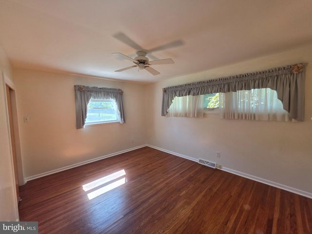 224 CEDAR AVE, Horsham, PA 19044