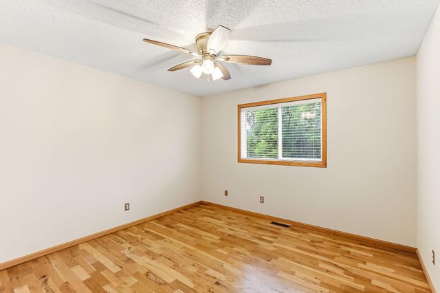 544 Maple Knoll Way NW, Saint Michael, MN 55376