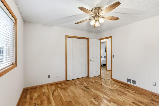 544 Maple Knoll Way NW, Saint Michael, MN 55376